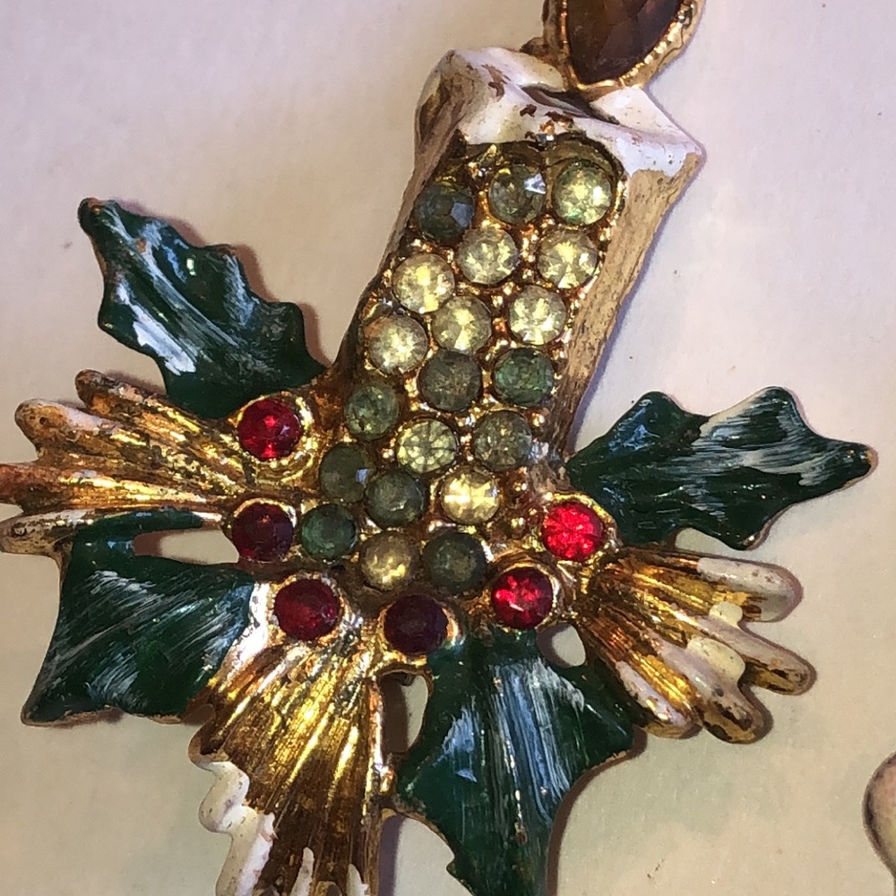 Festive Snowman and Candle Holiday Brooch Set - Gold, Green, White, Red - Picture 3 of 6